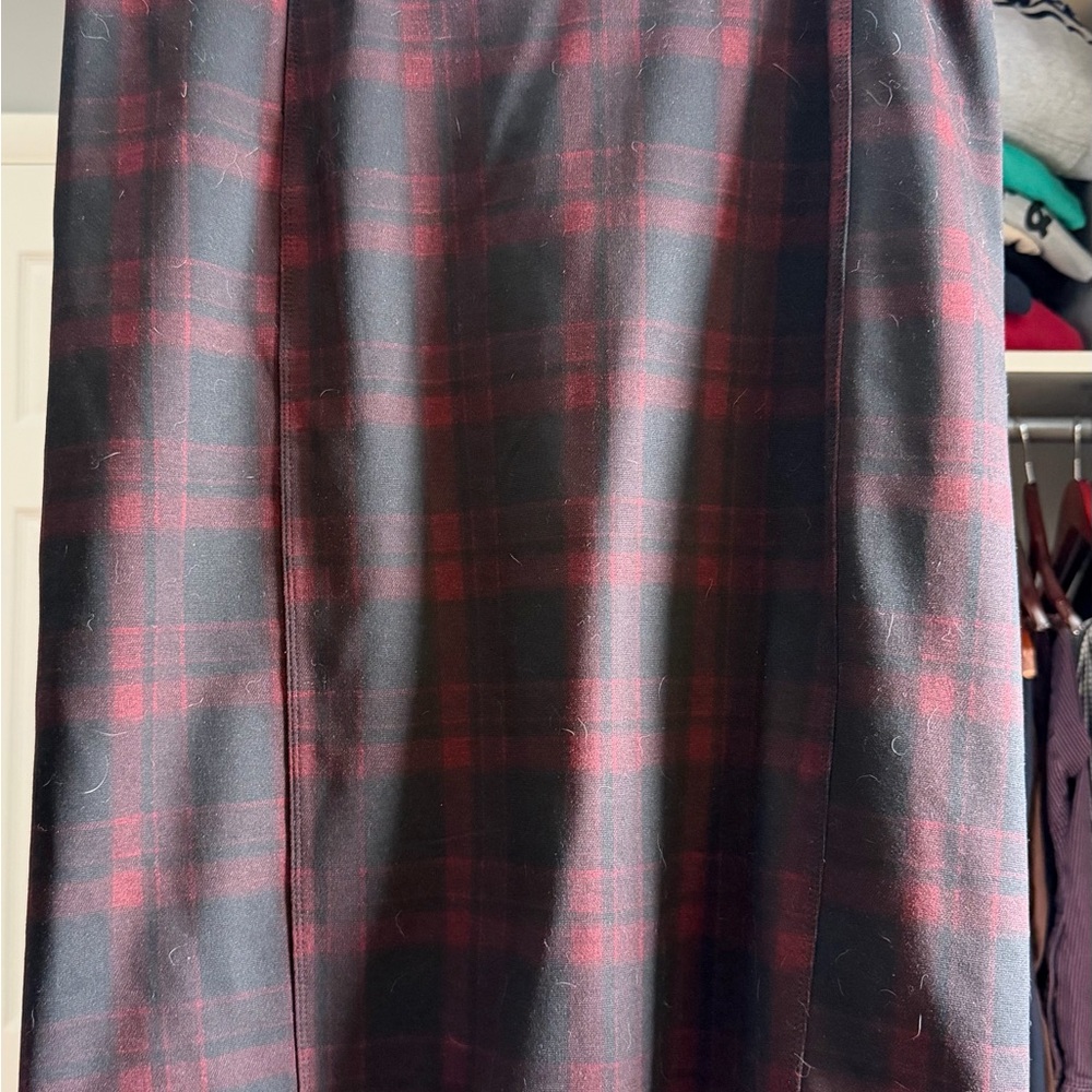 Liverpool Black and Red Skirt
